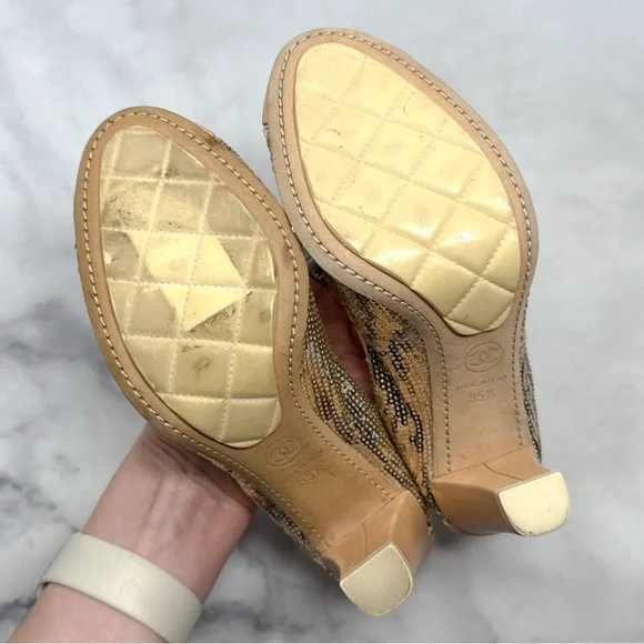 CHANEL CC Coco Mark Sequin Leather Elastic Block Heel Pumps Glam Designer Y2K - Picture 10 of 15